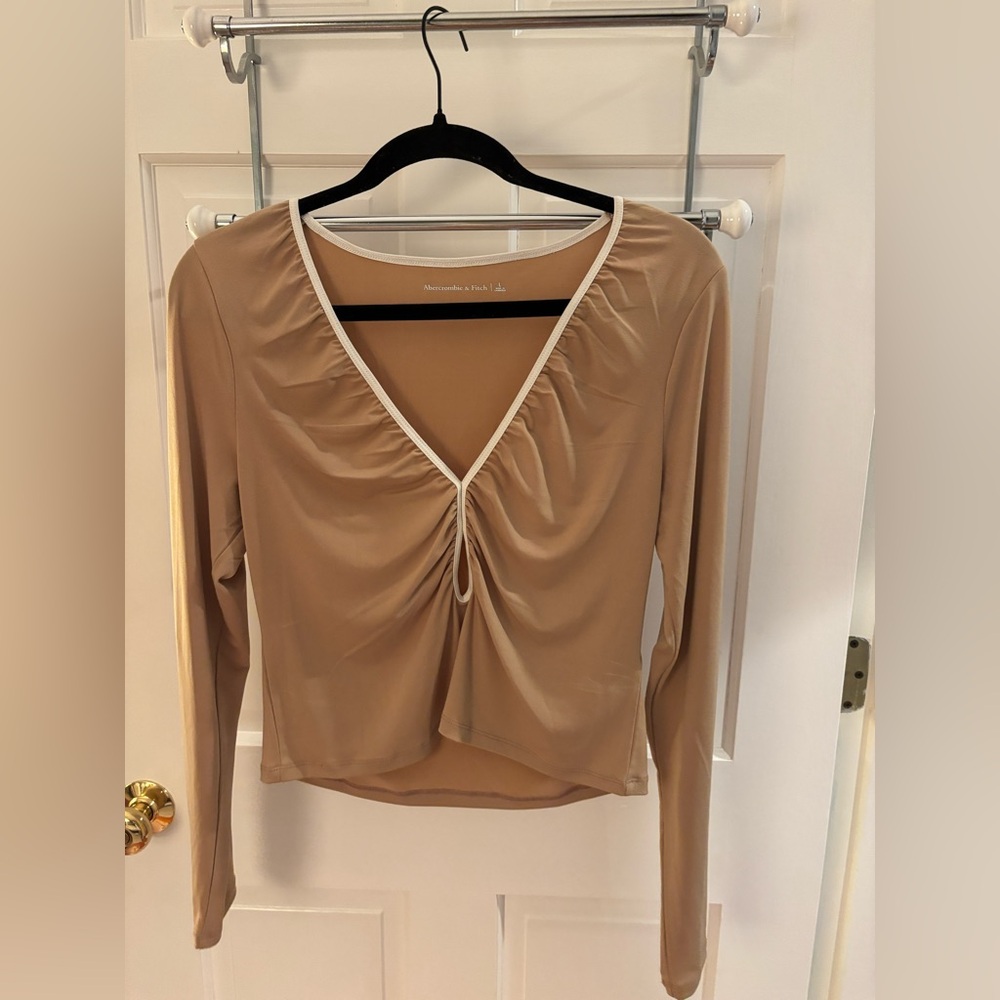 Abercrombie & Fitch long sleeved top